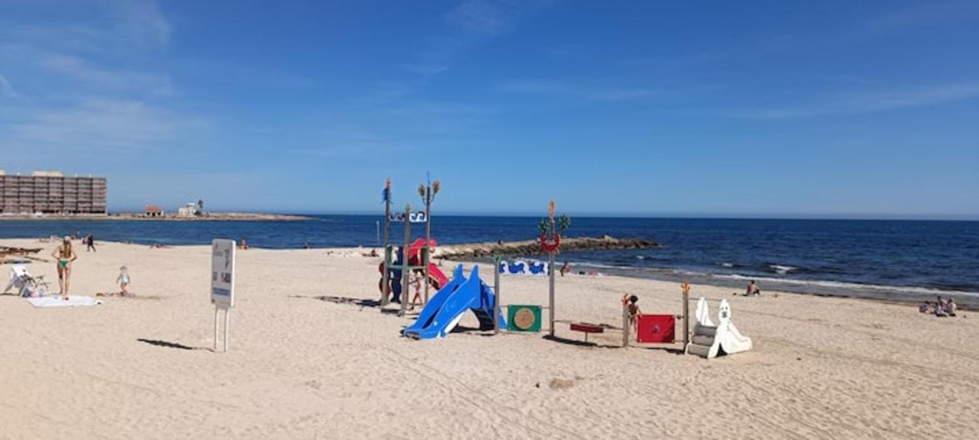 Pmt16 - Large City Apartment On The Beach Torrevieja Eksteriør bilde
